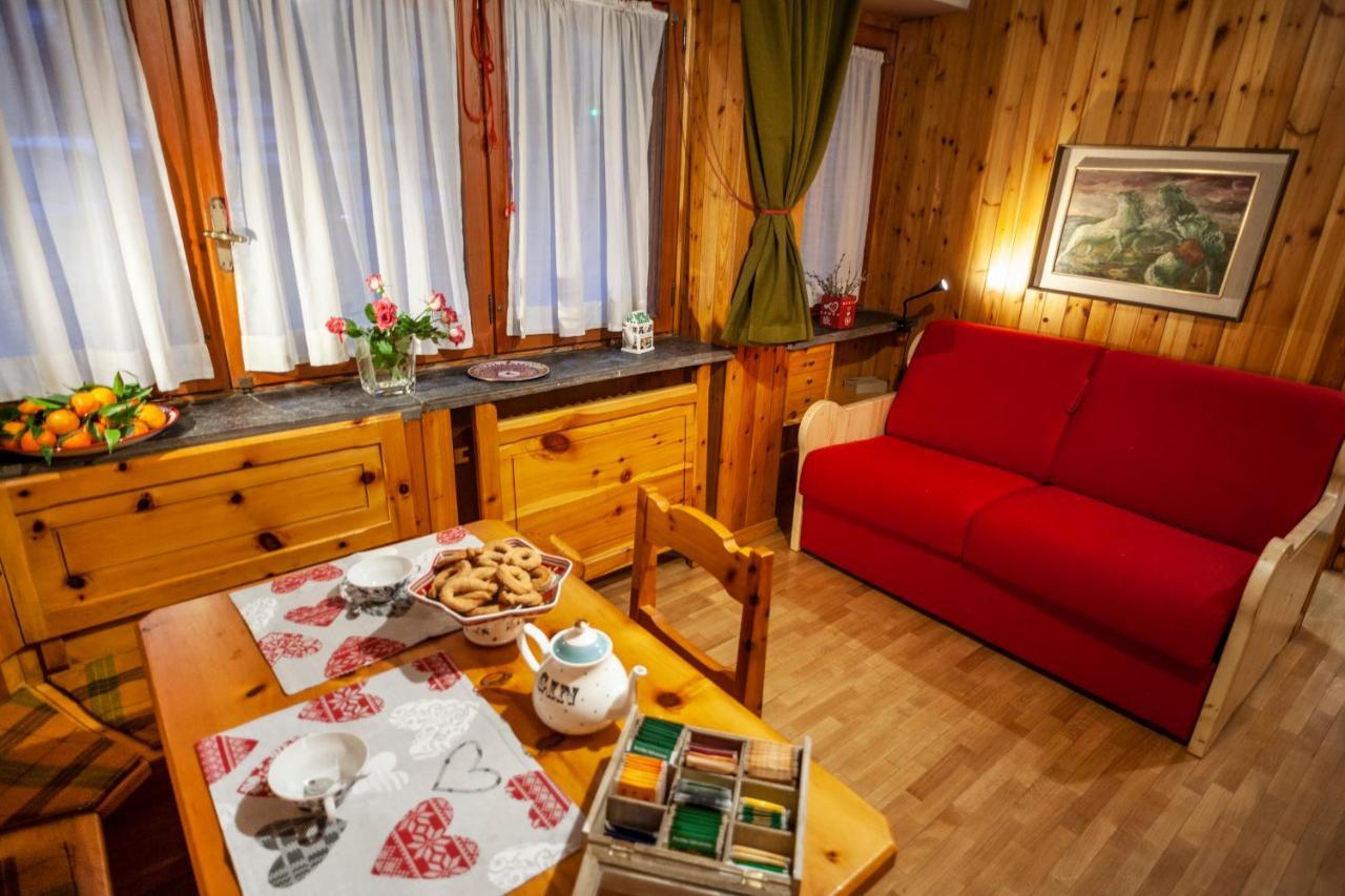 Casa-Chalet, In Centro A Courmayeur! Eksteriør billede